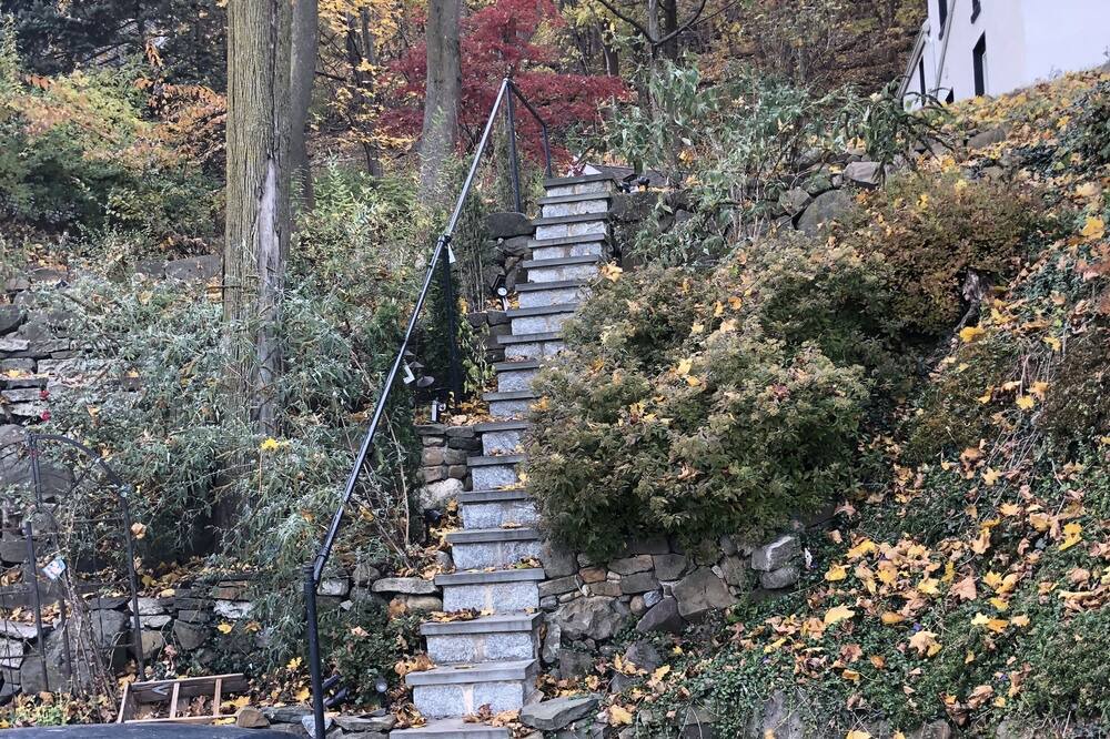Photo of Others in Nyack