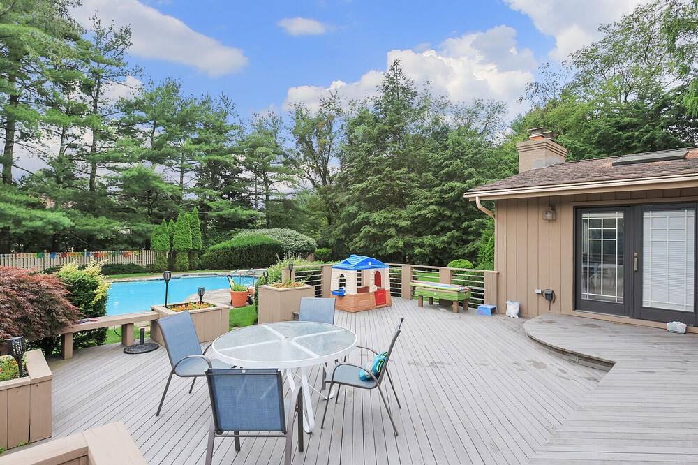 Photo of Patio Balcony in Franklin Lakes
