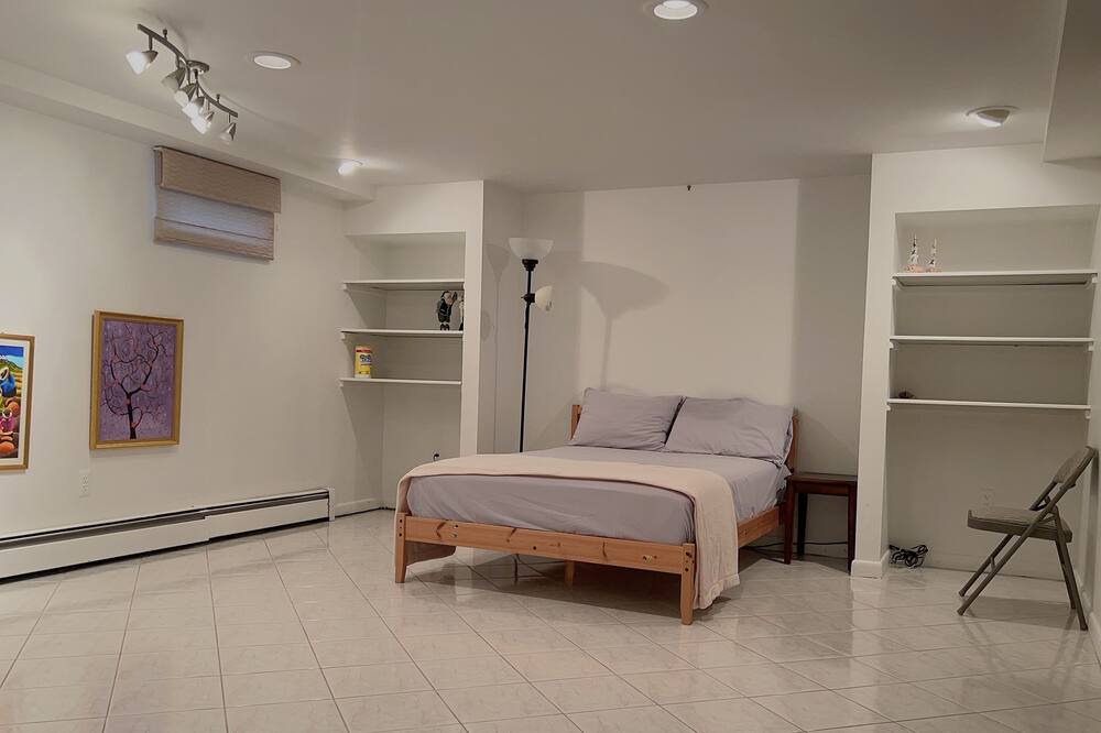 Photo of Bedroom in Franklin Lakes