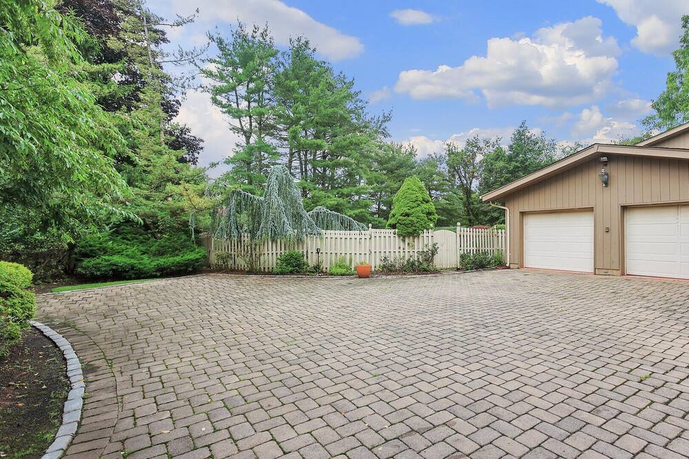 Photo of Outdoor in Franklin Lakes