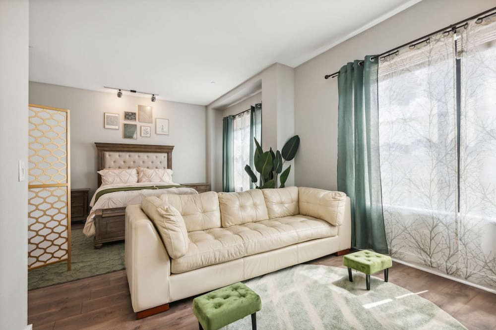 Photo of Livingroom in East Village