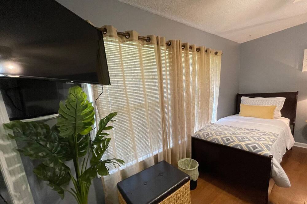 Photo of Bedroom in West Pensacola