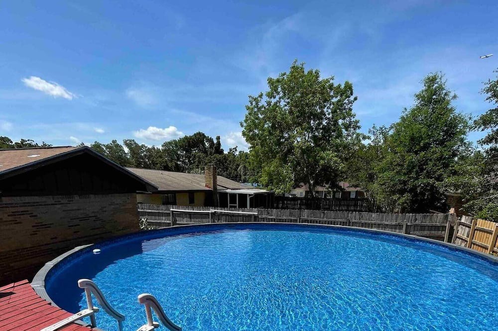 Photo of Outdoor in West Pensacola
