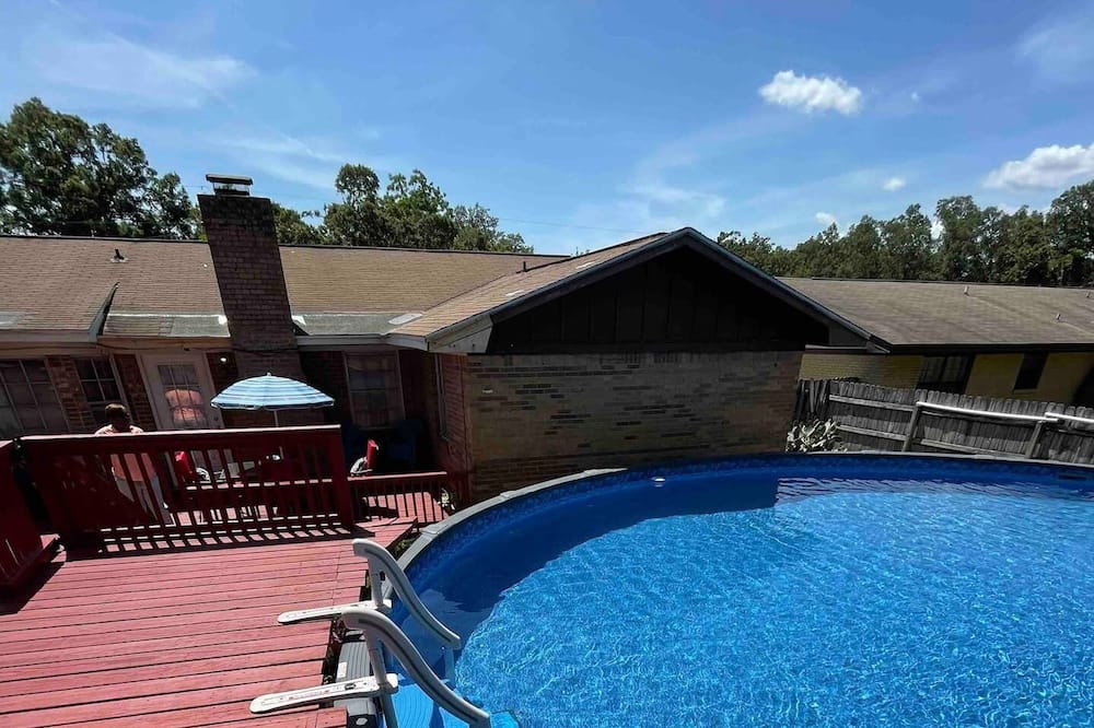 Photo of Outdoor in West Pensacola