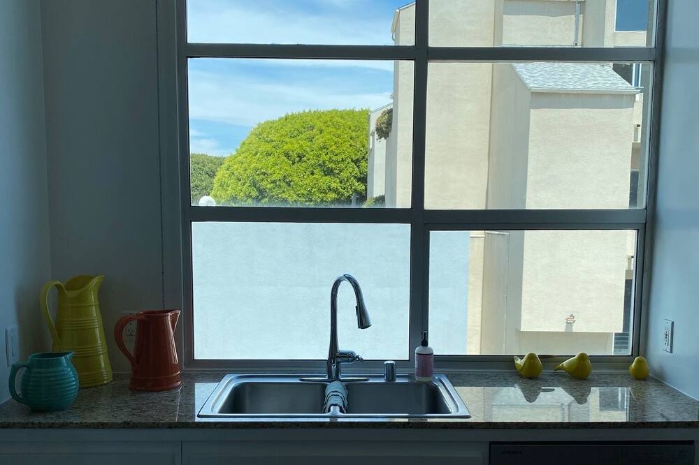 Photo of Kitchen in Downtown
