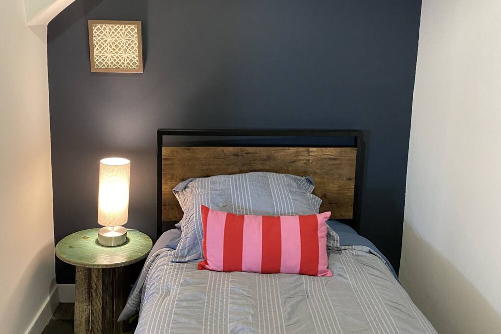 Photo of Bedroom in Downtown