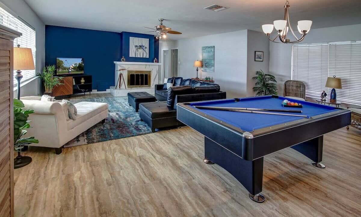Photo of Bedroom in Santa Barbara Estates