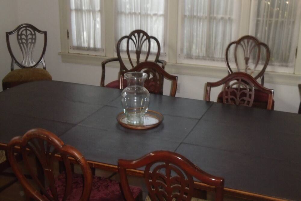 Photo of Bedroom in Verdugo Viejo