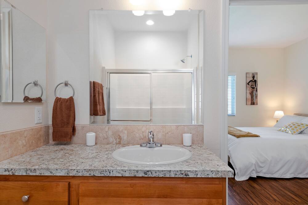 Photo of Bedroom in Lake Elsinore