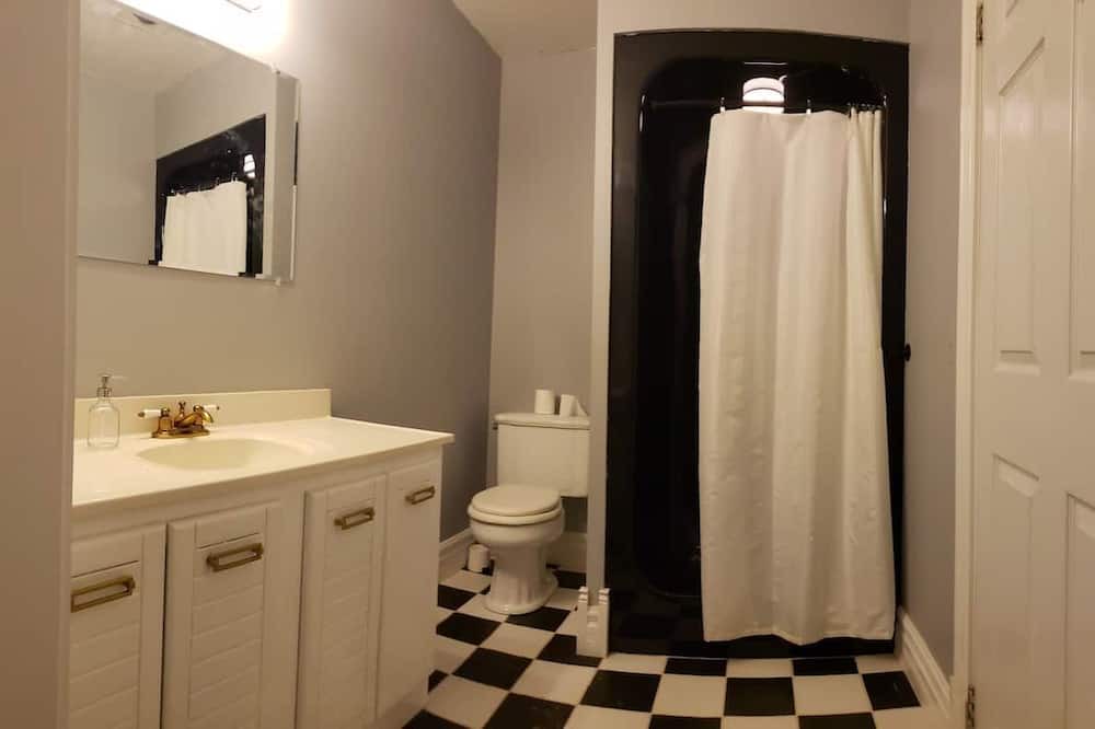 Photo of Bathroom in Centre Wellington
