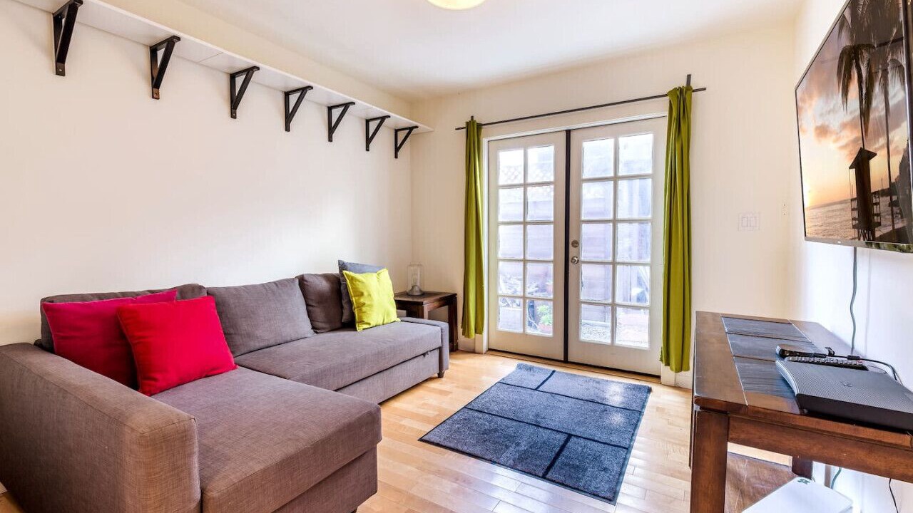Photo of Livingroom in Marina Peninsula