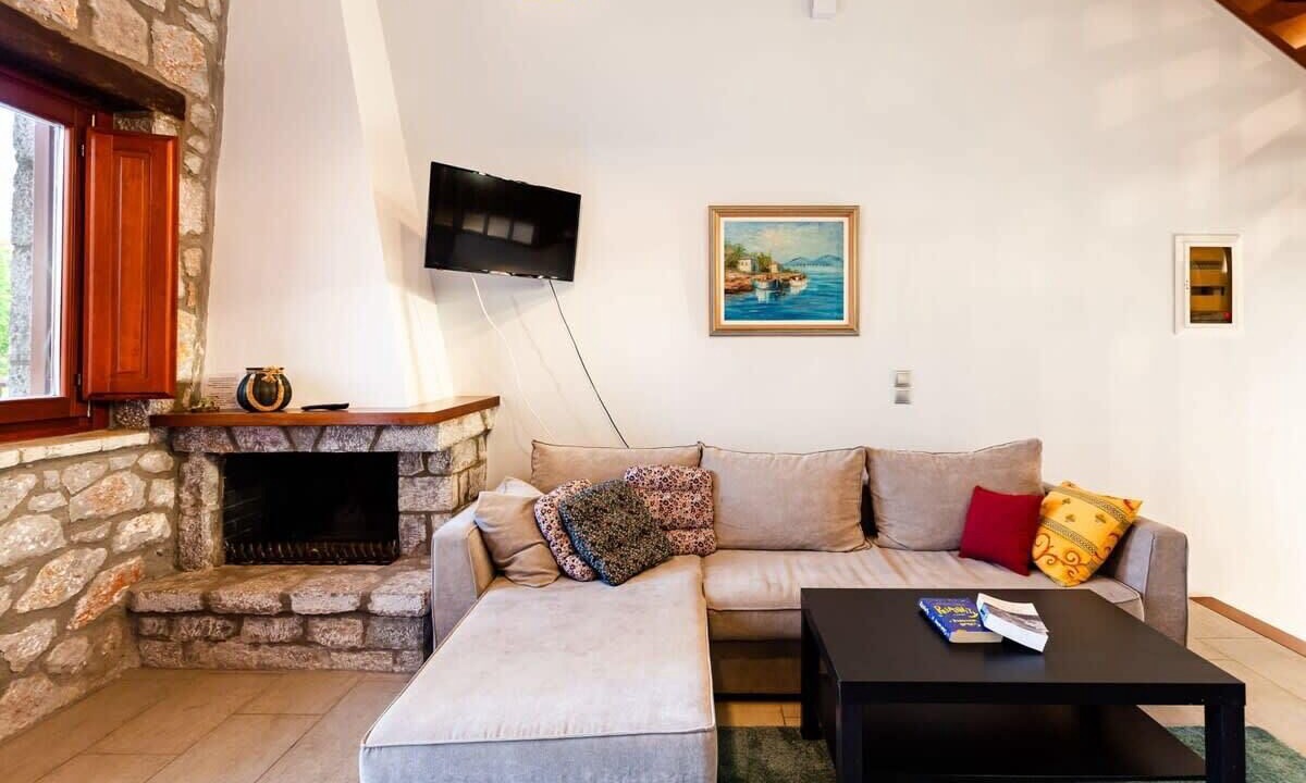Photo of Livingroom in Paralio Astros