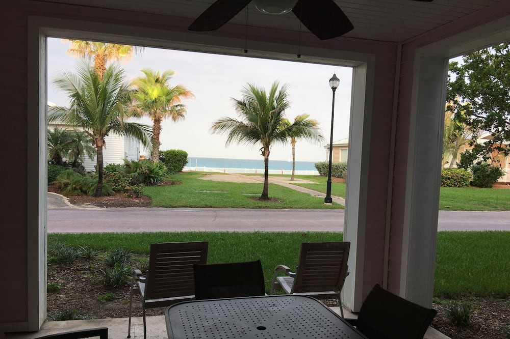Photo of Patio Balcony in Alice Town