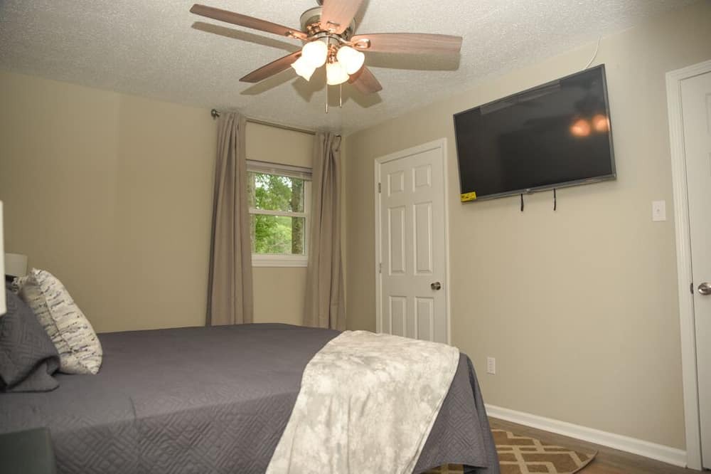 Photo of Bedroom in Grand Bay