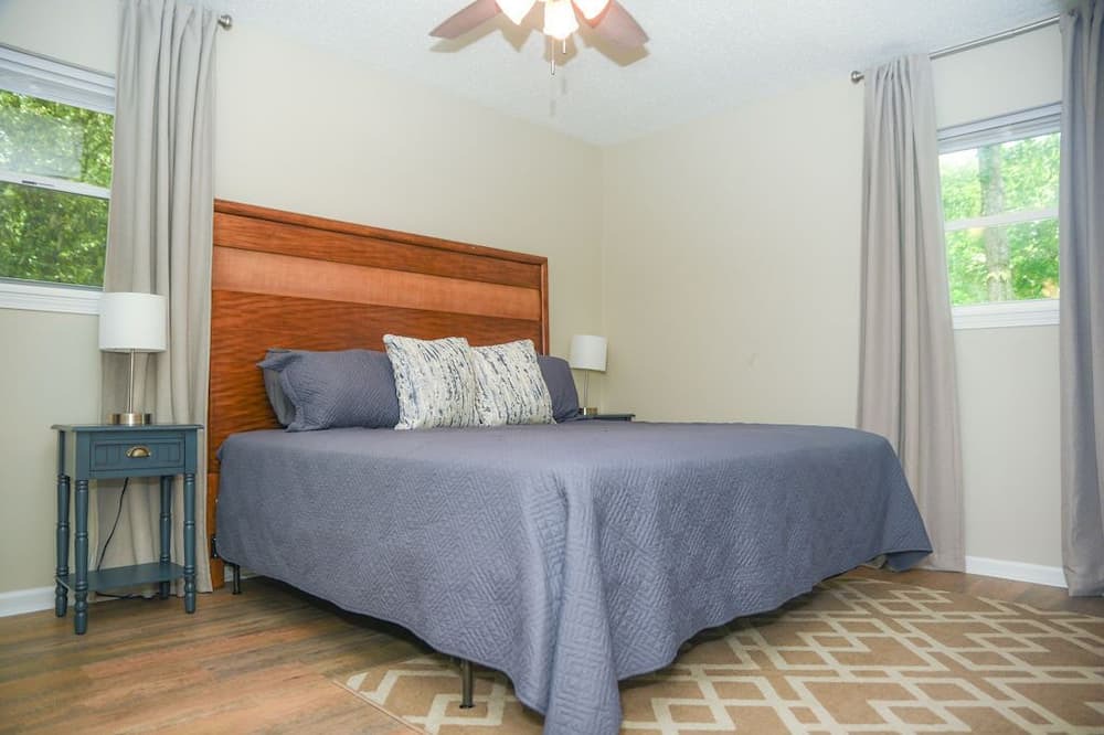 Photo of Bedroom in Grand Bay
