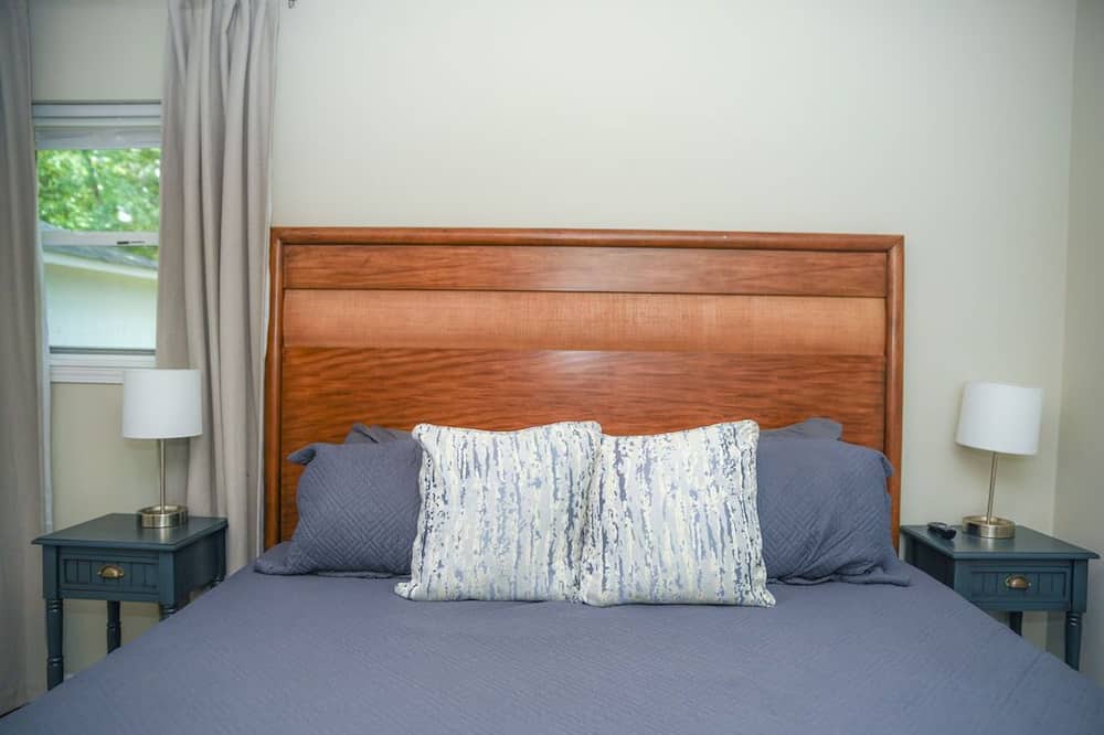 Photo of Bedroom in Grand Bay