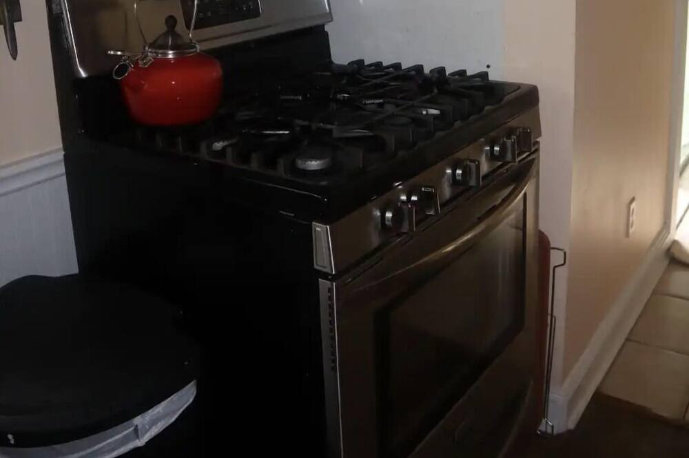 Photo of Kitchen in Valley Cottage