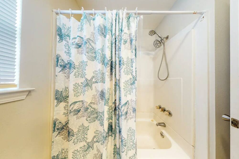 Photo of Bathroom in Silver Cay