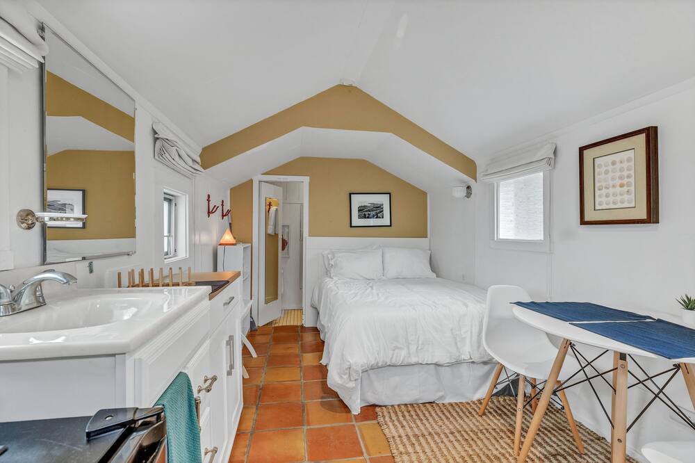 Photo of Bedroom in Stinson Beach