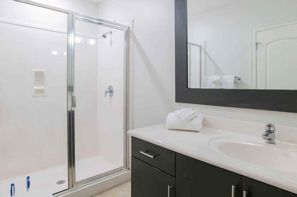 Photo of Bathroom in Orange Beach