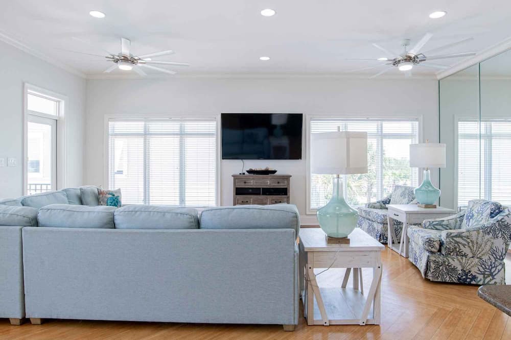 Photo of Bedroom in Orange Beach