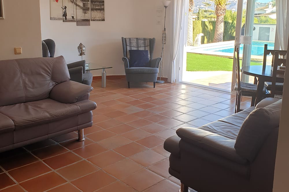 Photo of Livingroom in Benimeit