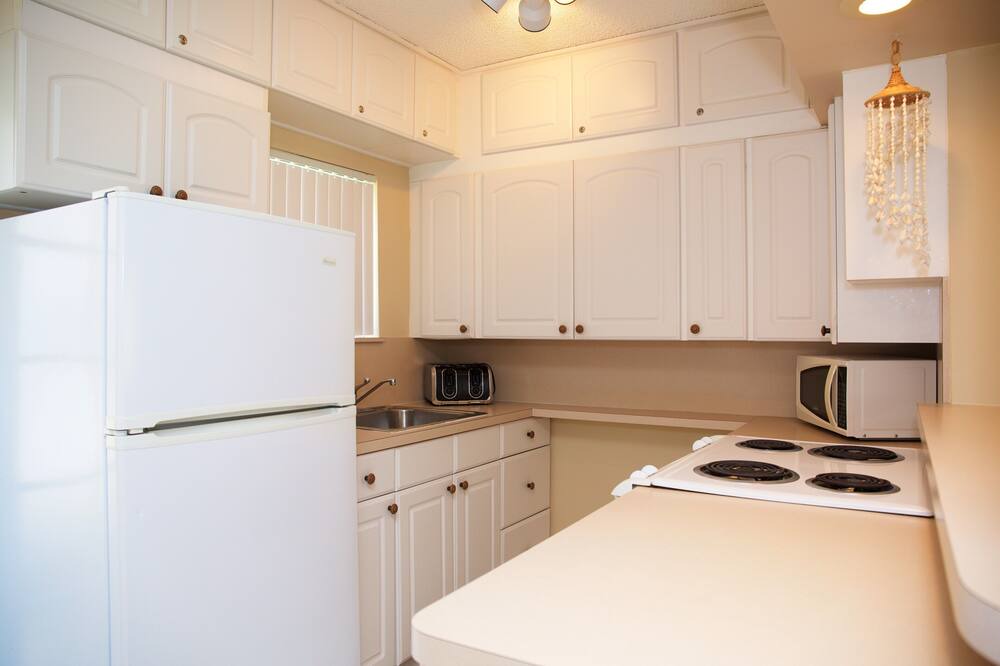Photo of Kitchen in Hillsboro Beach