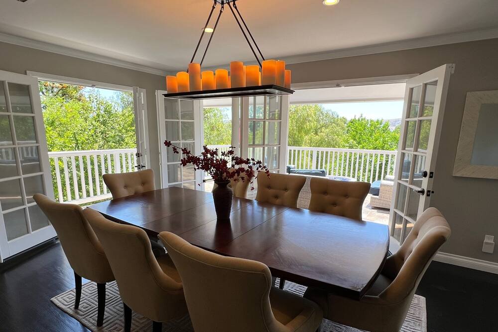 Photo of Bedroom in Agoura Hills