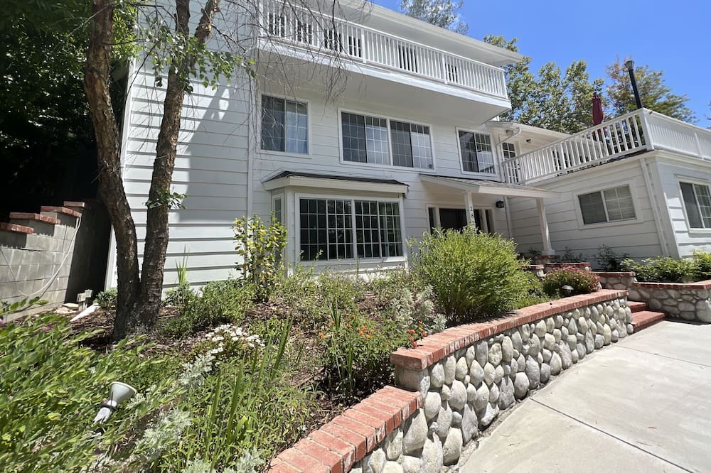 Photo of Outdoor in Agoura Hills