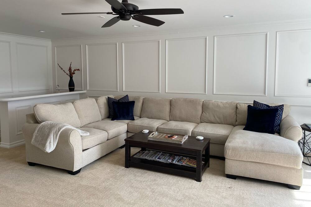 Photo of Bedroom in Agoura Hills