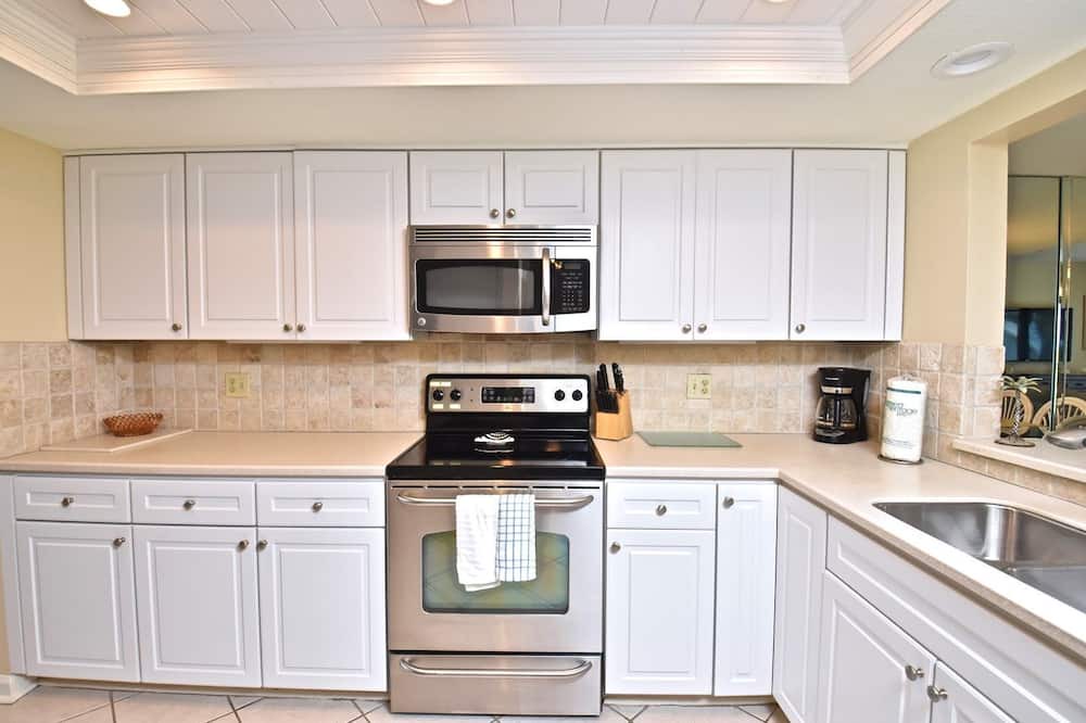 Photo of Kitchen in St. Augustine Beach