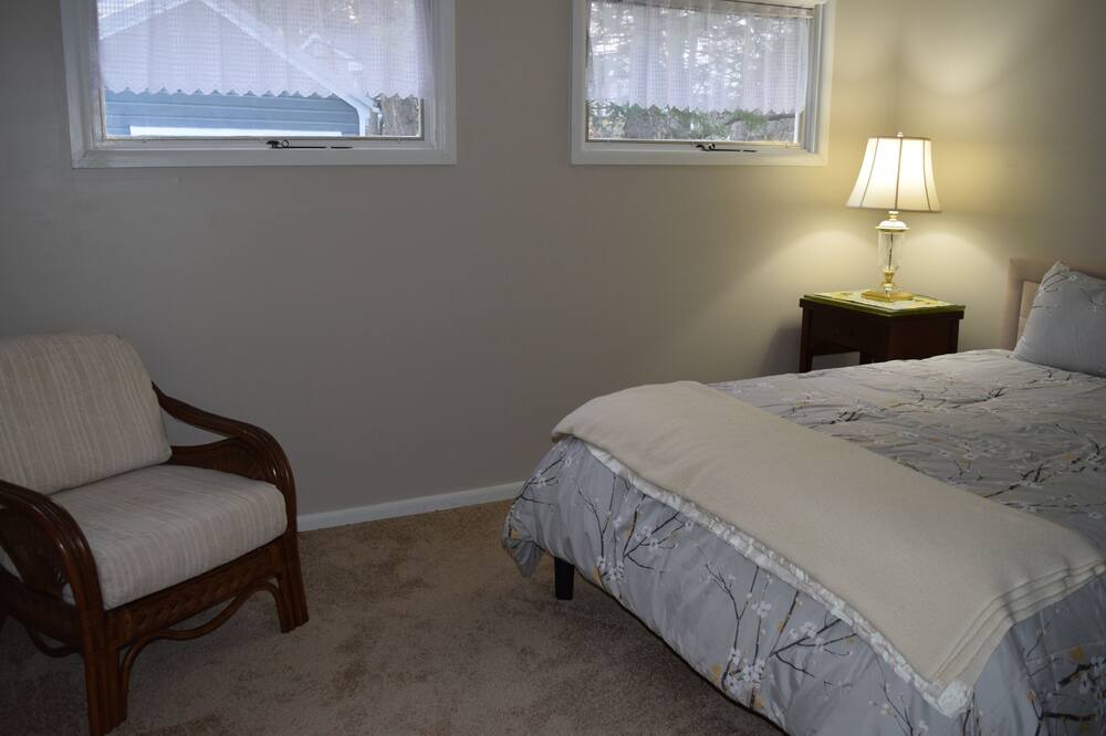 Photo of Bedroom in North Boston