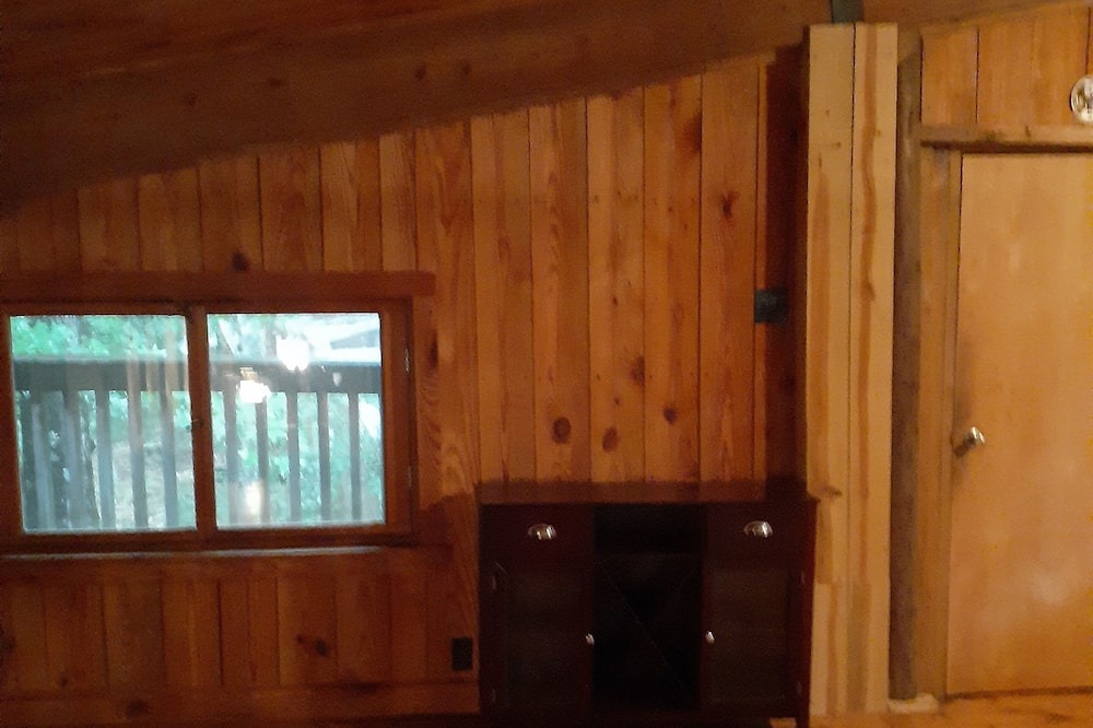 Photo of Bedroom in Wesson