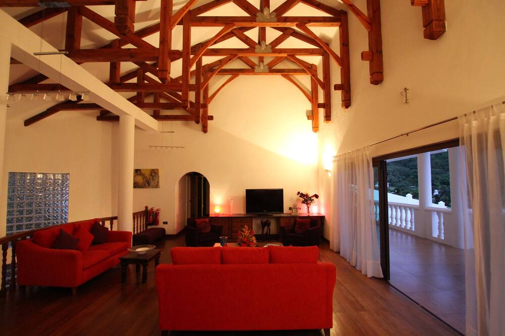 Photo of Livingroom in Glacis