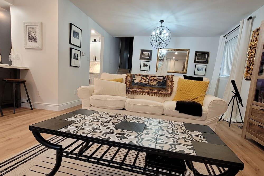 Photo of Livingroom in Fergus