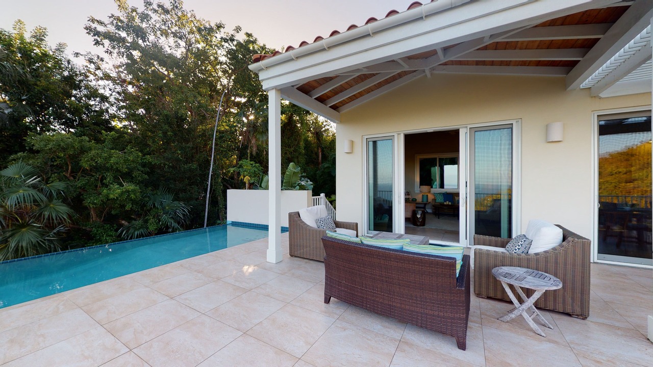 Photo of Patio Balcony in Estate Little Saint Thomas