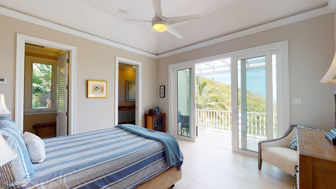 Photo of Others in Estate Little Saint Thomas
