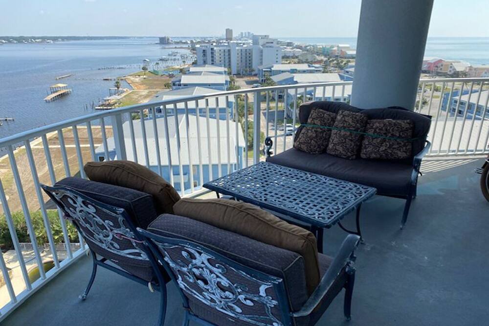 Photo of Patio Balcony in Ono Island