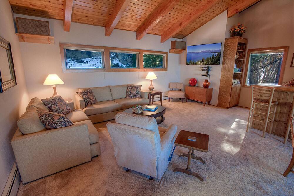 Photo of Livingroom in Glenbrook