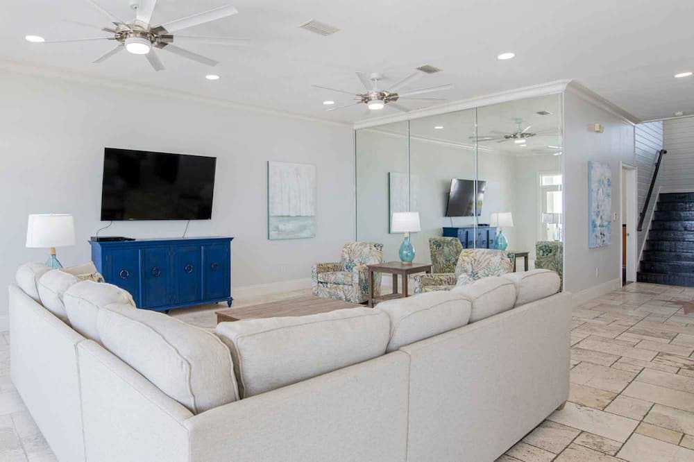 Photo of Bedroom in Orange Beach