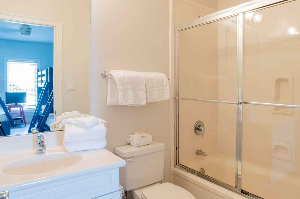 Photo of Bathroom in Orange Beach