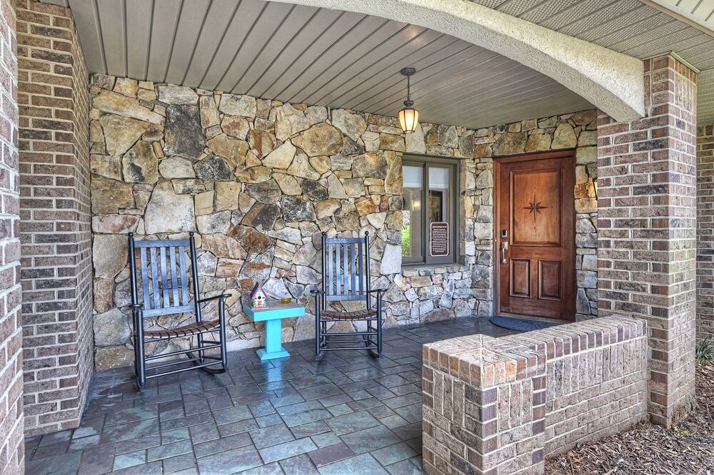 Photo of Outdoor in Mayhew
