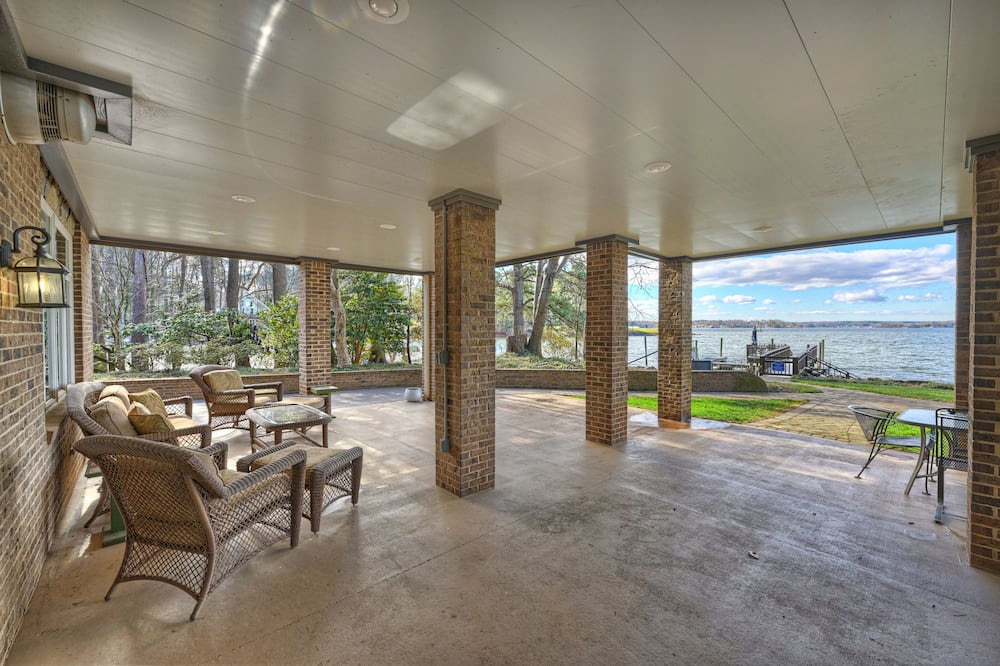 Photo of Outdoor in Mayhew
