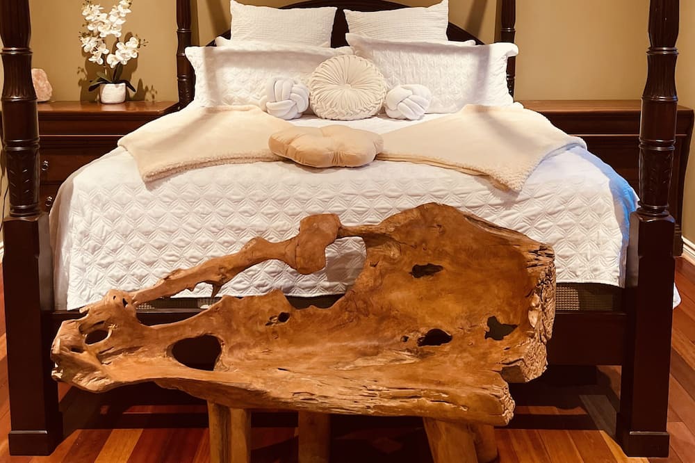 Photo of Bedroom in Amaranth