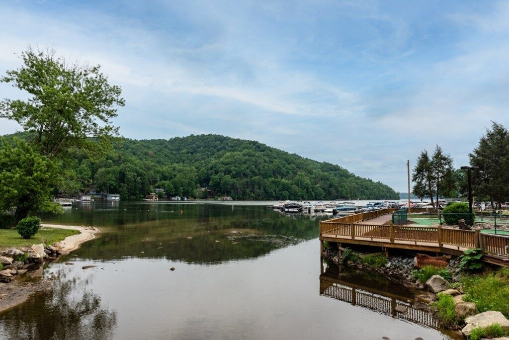 Photo of Others in Lake Lure