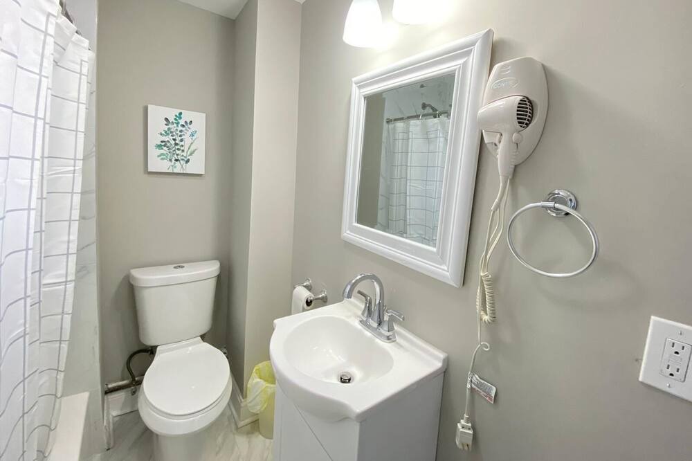 Photo of Bathroom in West Orange