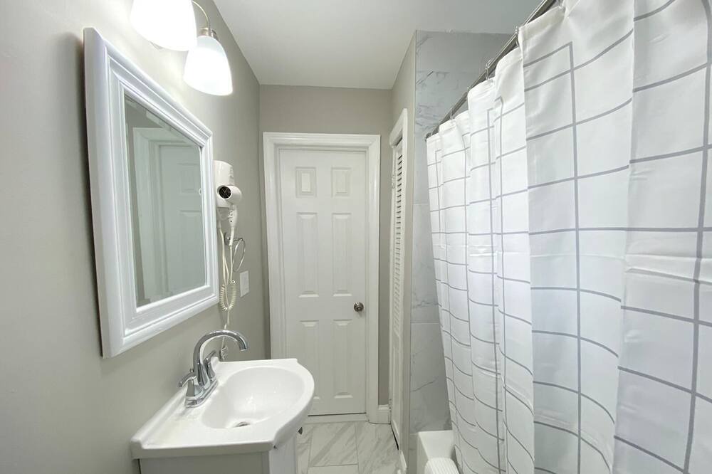 Photo of Bathroom in West Orange