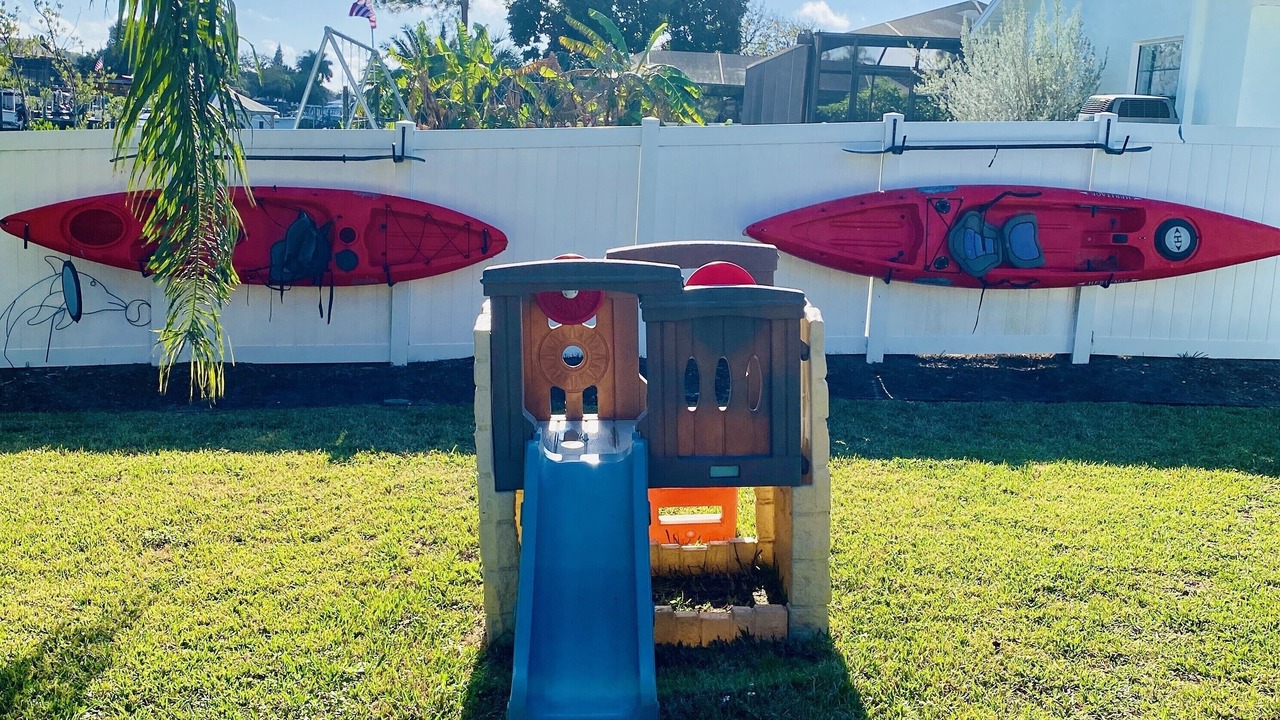 Photo of Others in Apollo Beach