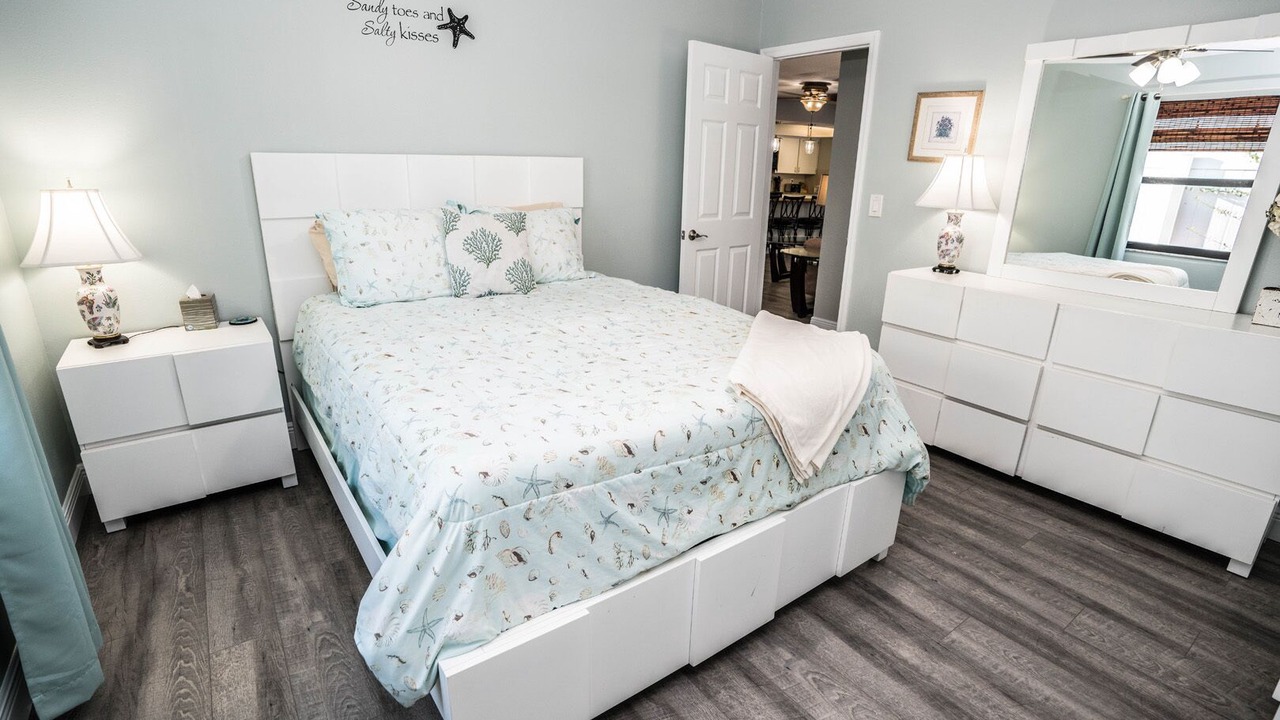 Photo of Bedroom in Apollo Beach