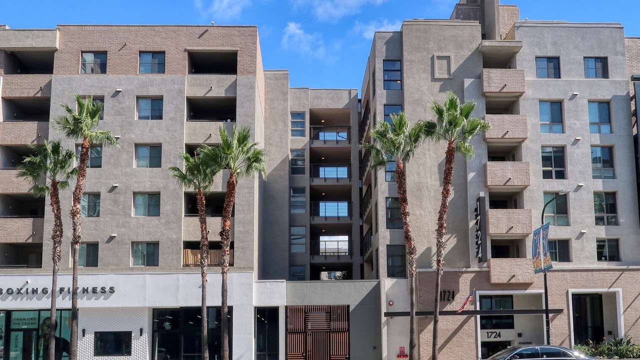 Photo of Outdoor in Hollywood
